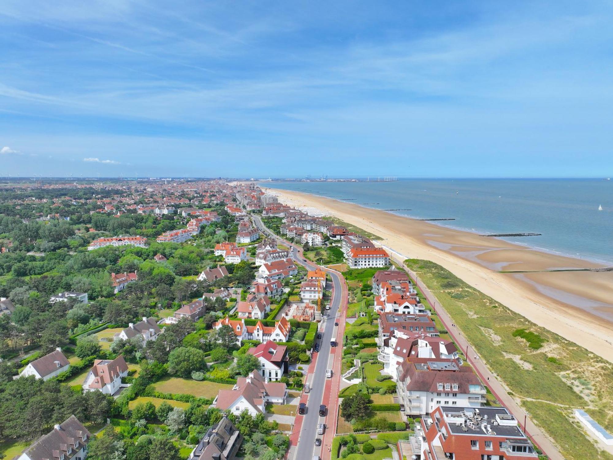 Charming Villa Near The Dunes Of Knokke Le Zoute Buitenkant foto